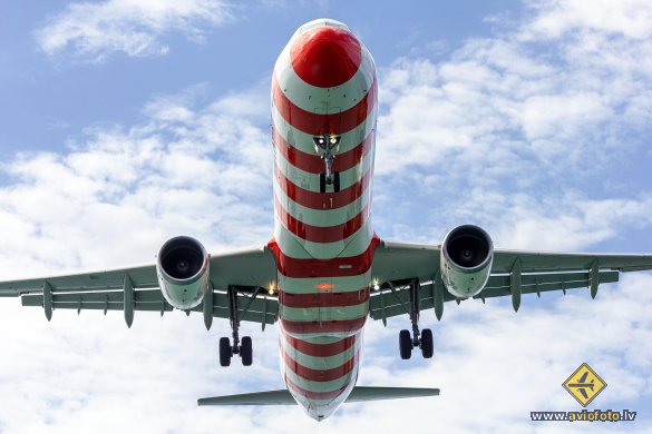 Airbus A321-211